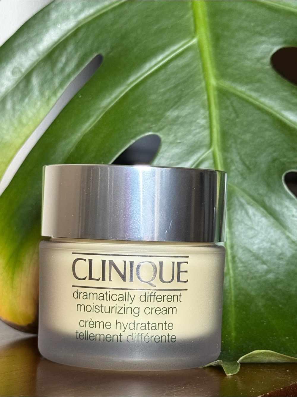 Clinique Moisturizing Cream Jar — Cream & Silver